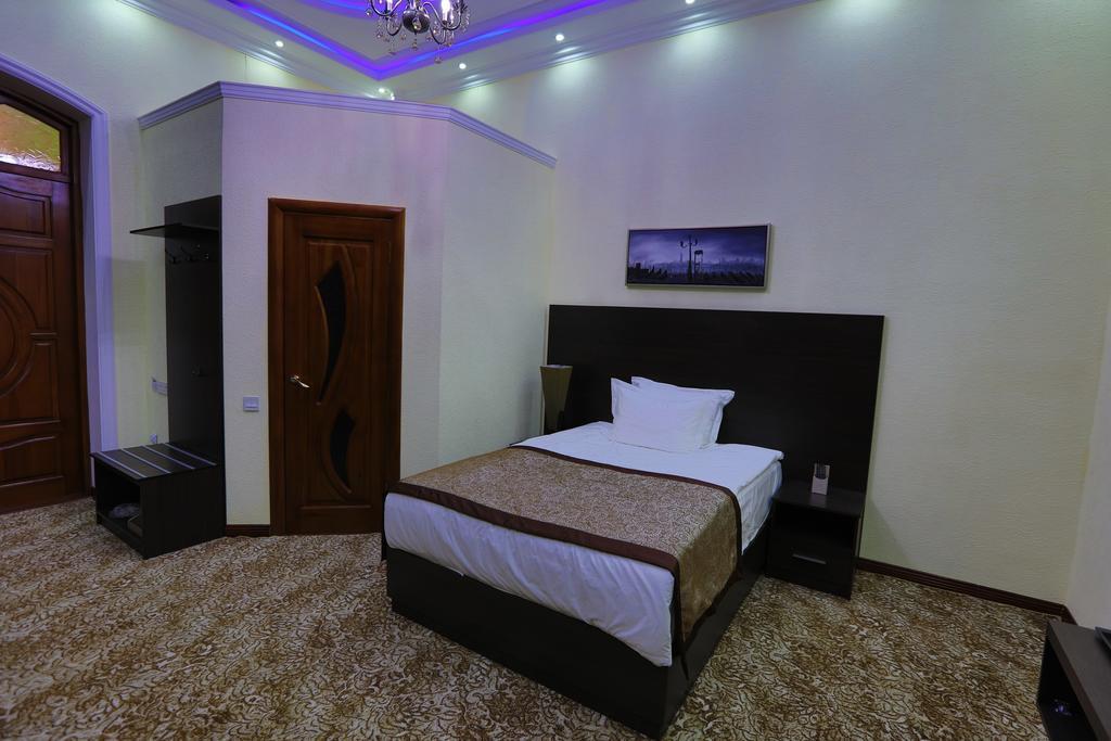 Lotte Palace Dushanbe Bagian luar foto
