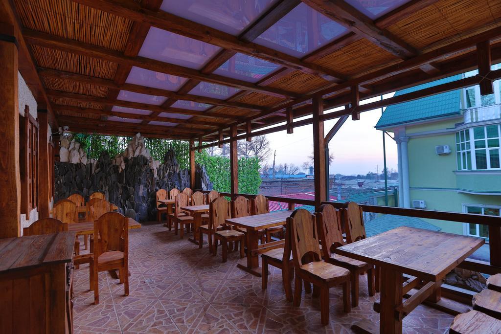 Lotte Palace Dushanbe Bagian luar foto