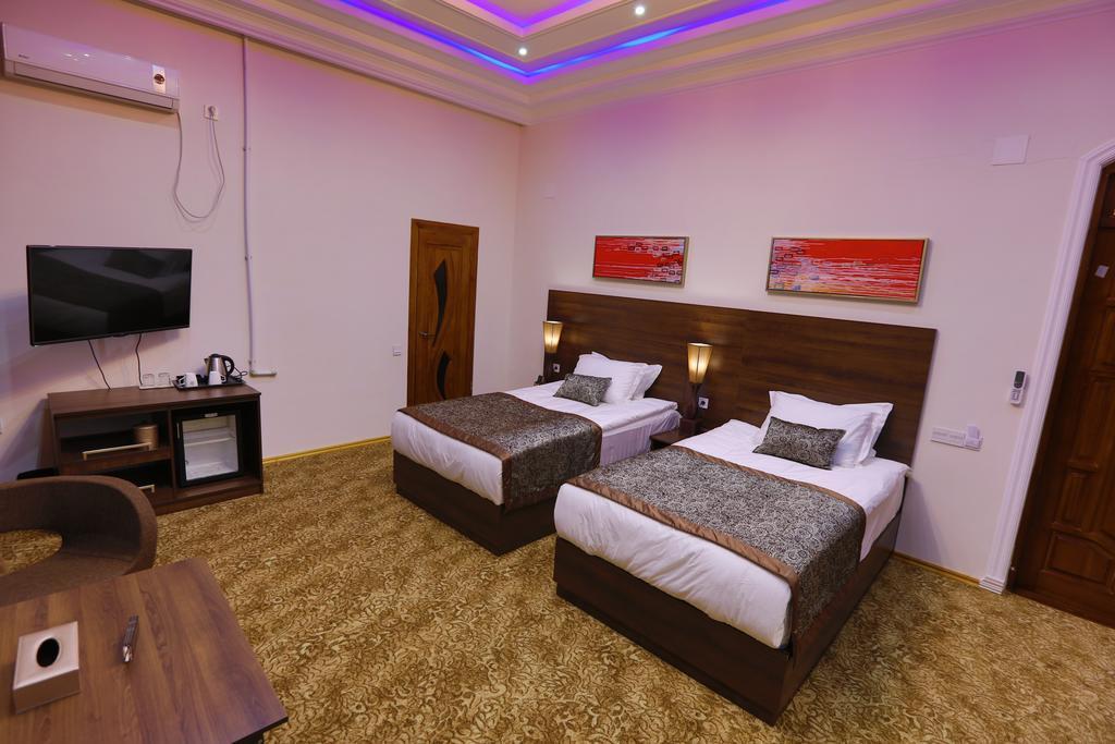 Lotte Palace Dushanbe Bagian luar foto