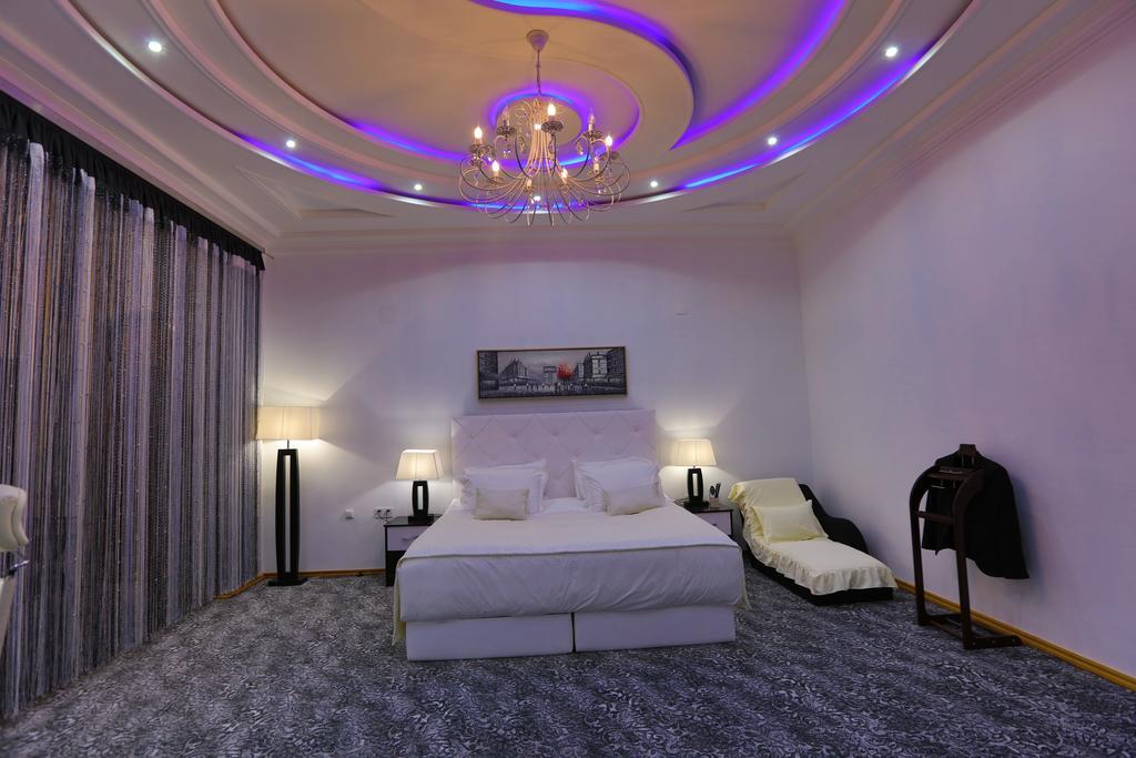 Lotte Palace Dushanbe Bagian luar foto