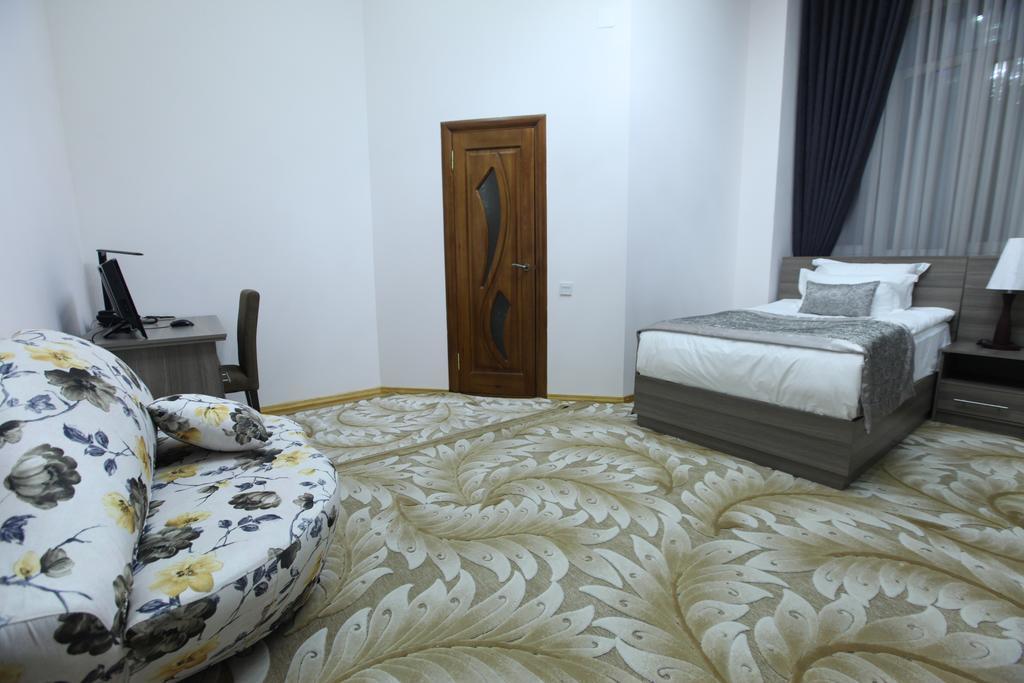 Lotte Palace Dushanbe Bagian luar foto
