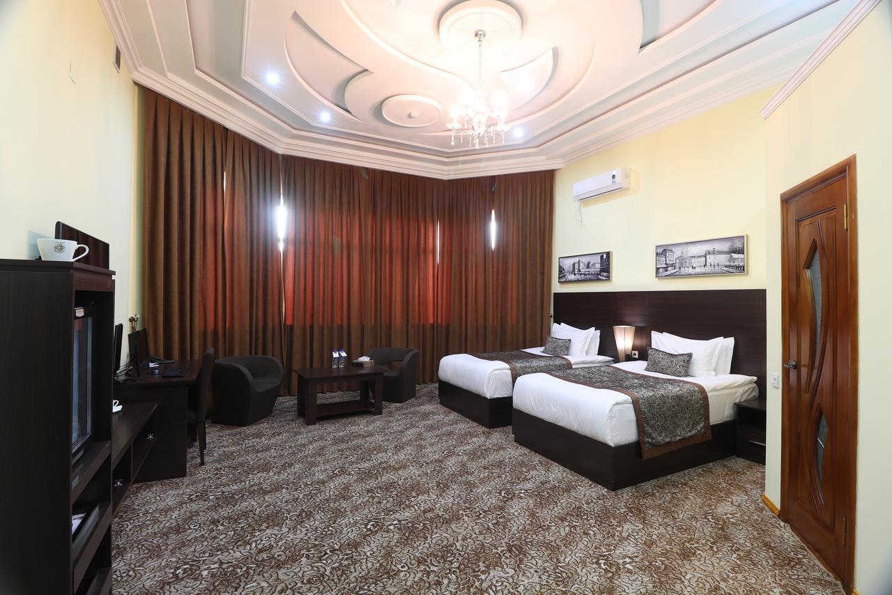 Lotte Palace Dushanbe Bagian luar foto