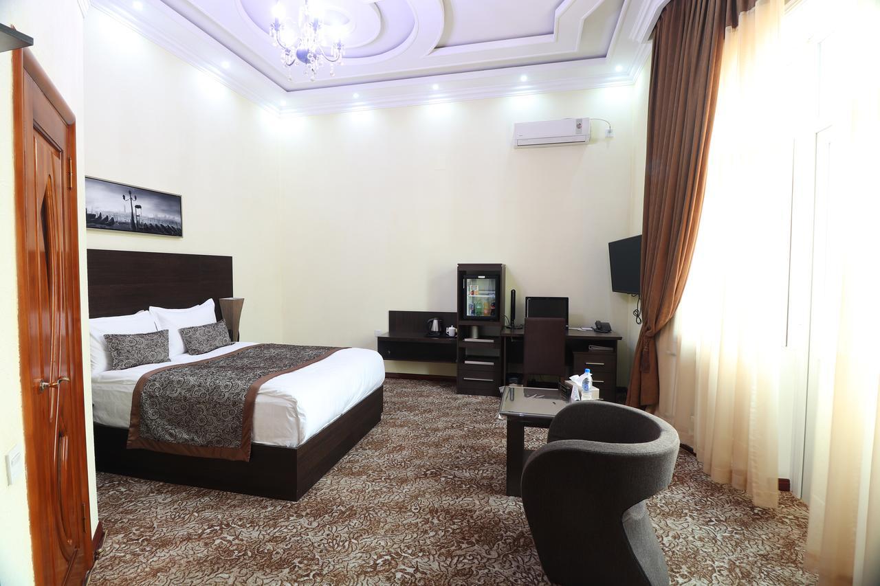 Lotte Palace Dushanbe Bagian luar foto