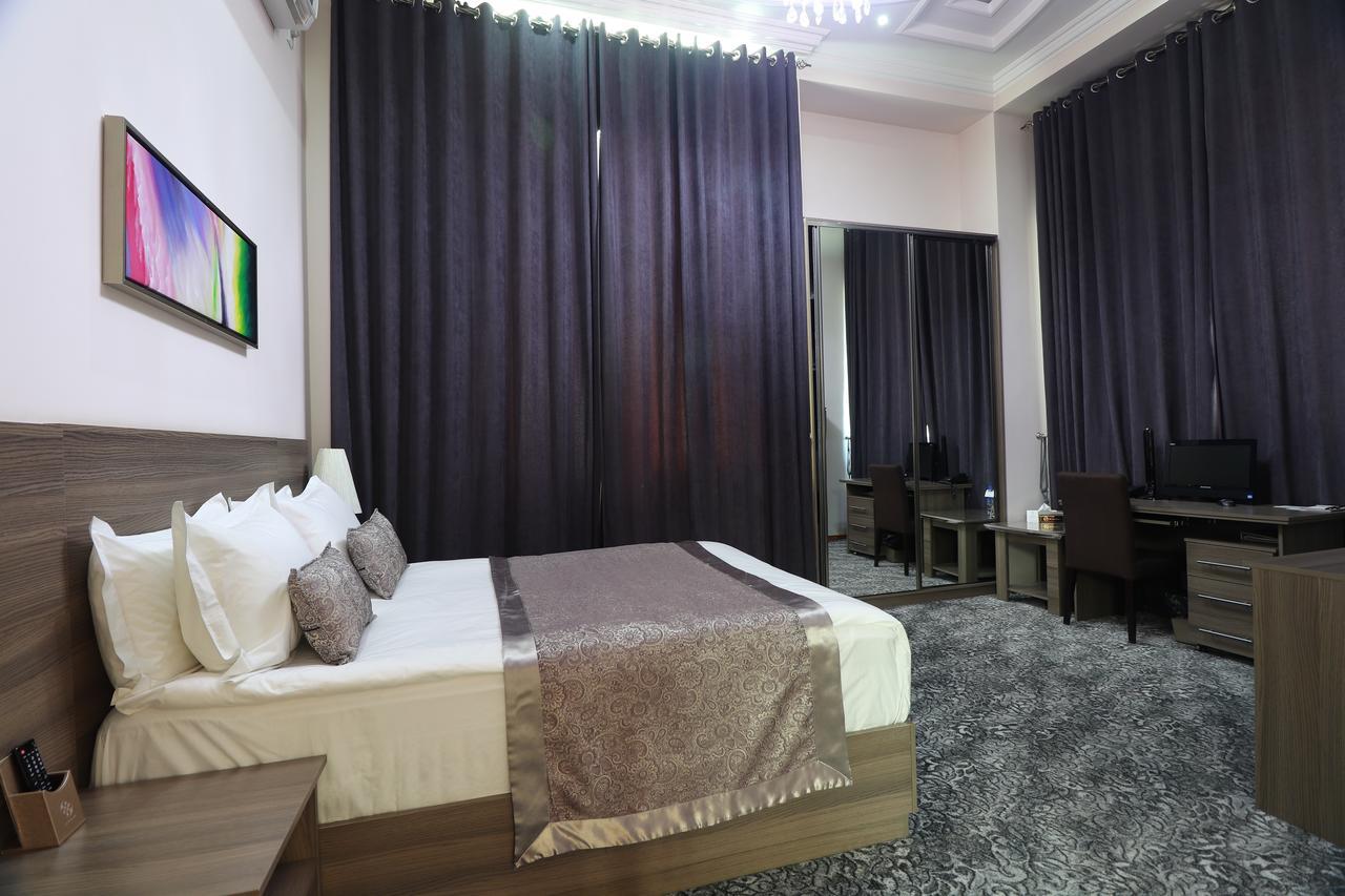 Lotte Palace Dushanbe Bagian luar foto