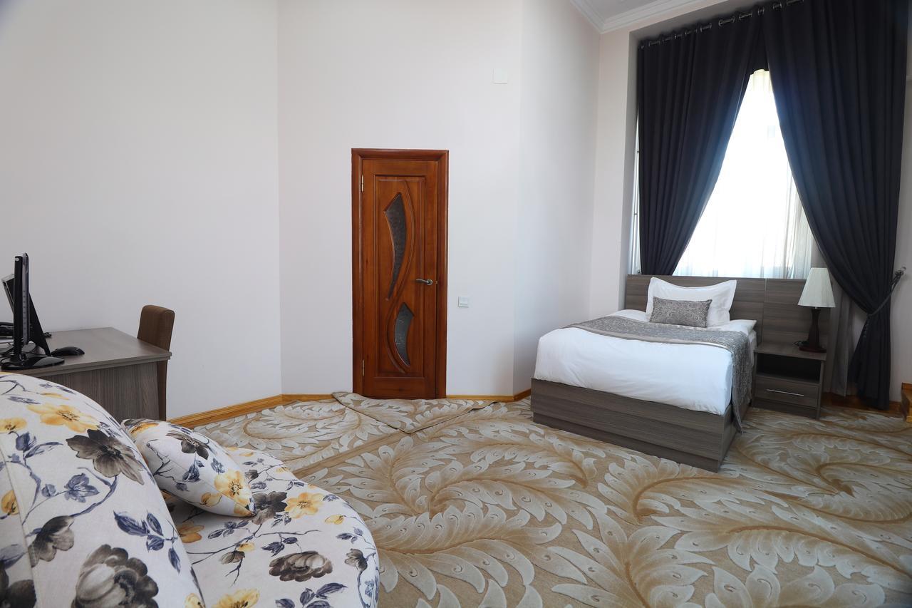 Lotte Palace Dushanbe Bagian luar foto
