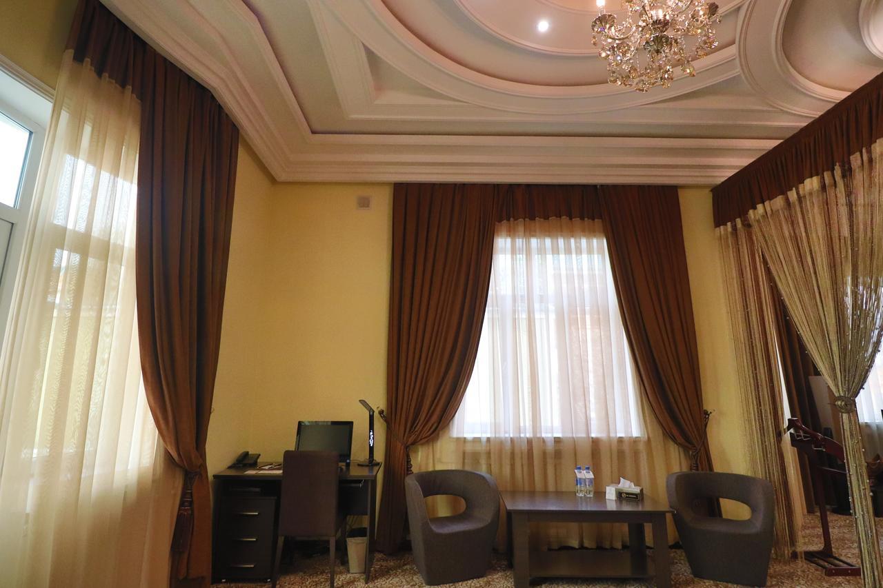 Lotte Palace Dushanbe Bagian luar foto