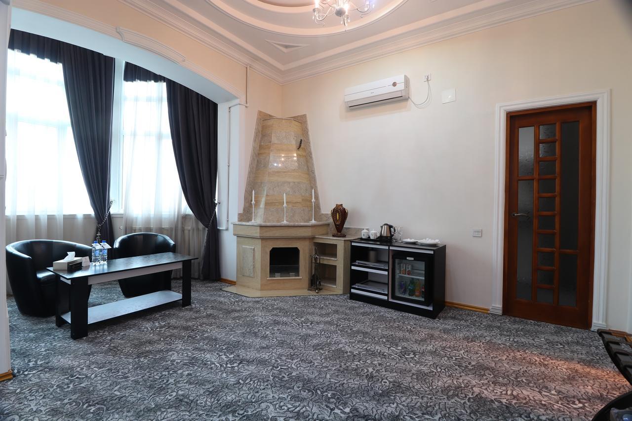Lotte Palace Dushanbe Bagian luar foto
