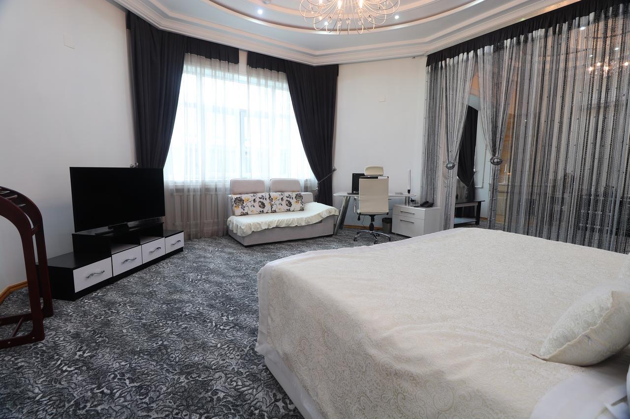 Lotte Palace Dushanbe Bagian luar foto