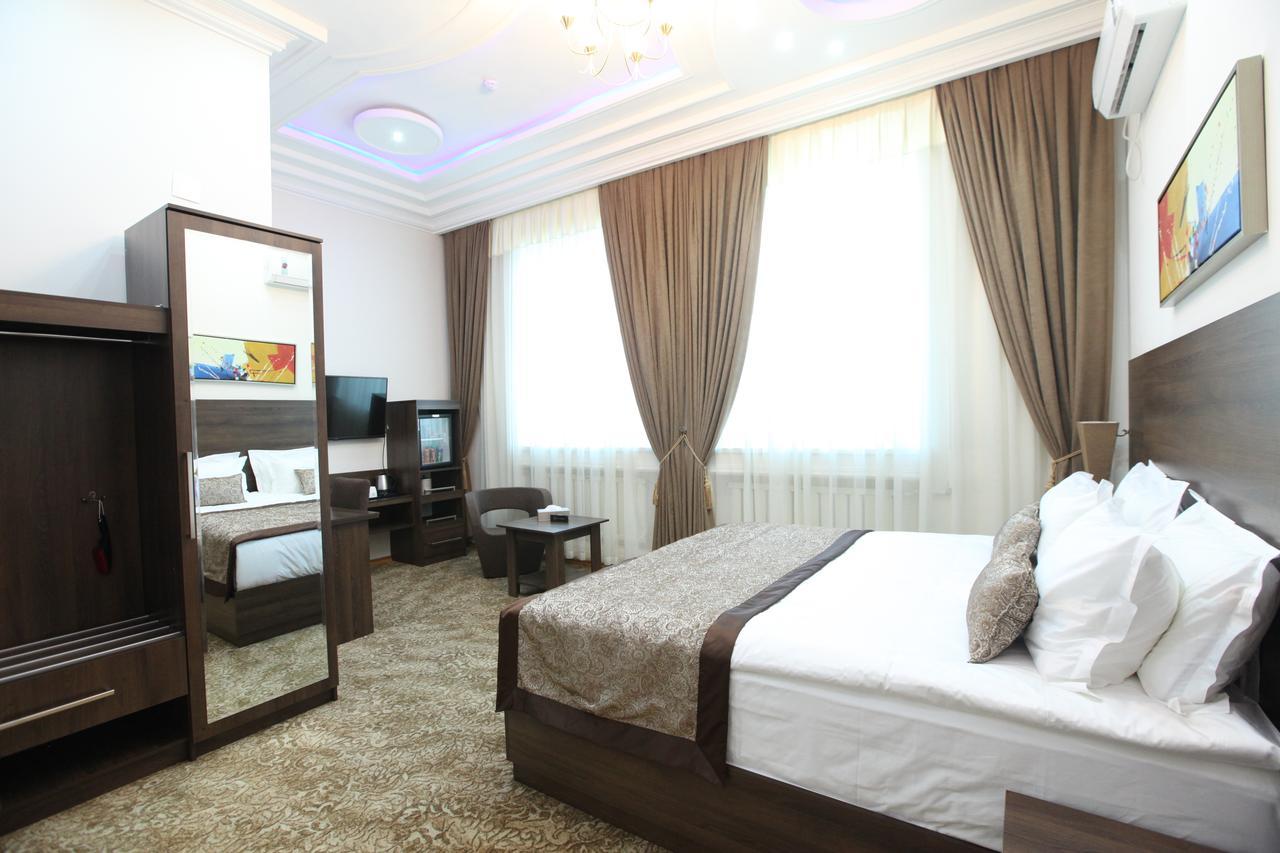 Lotte Palace Dushanbe Bagian luar foto